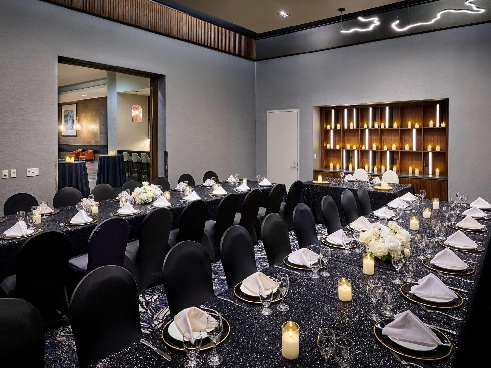 Novotel Toronto Vaughan Centre Eksteriør bilde