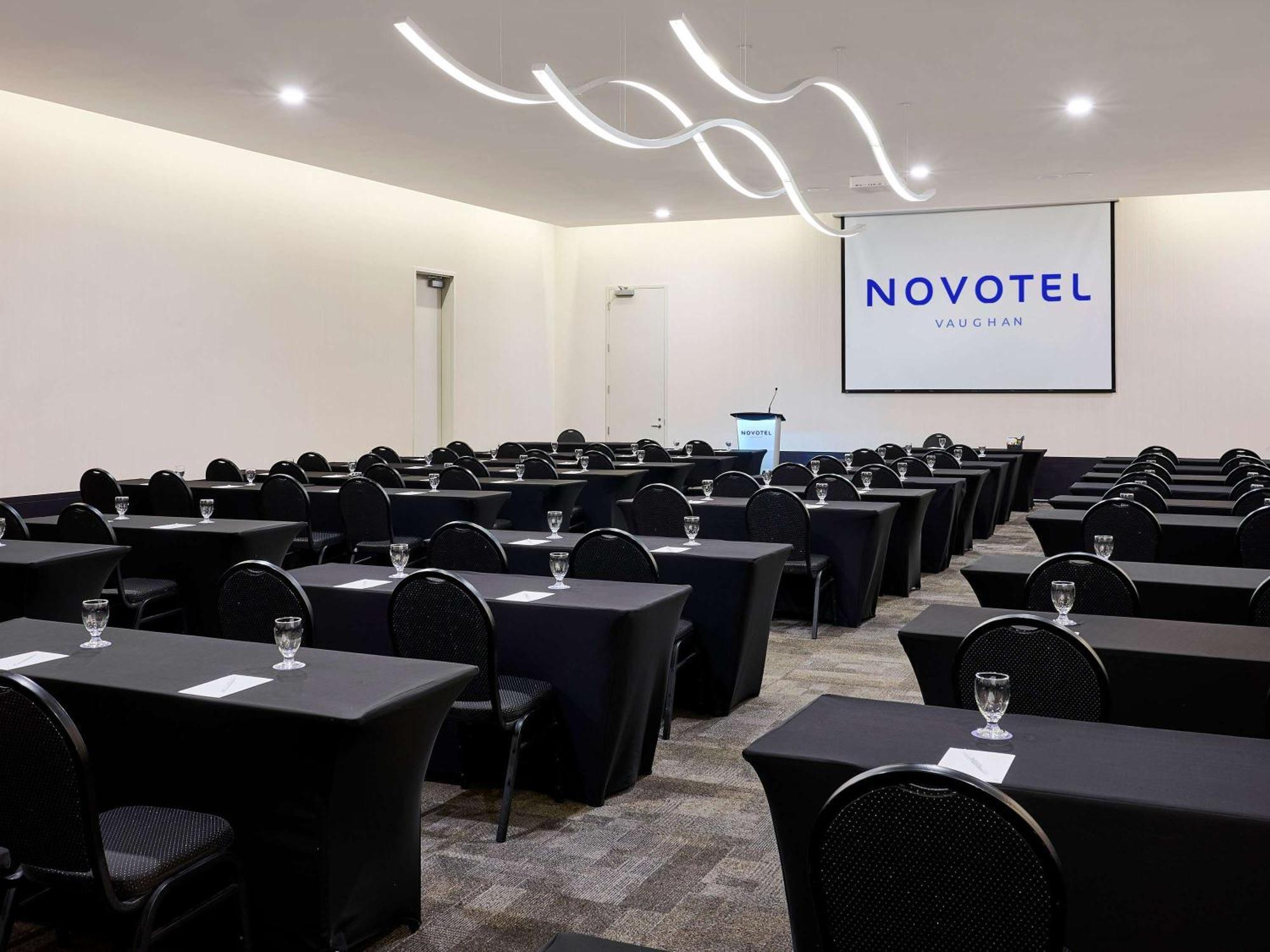 Novotel Toronto Vaughan Centre Eksteriør bilde